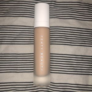Fenty Beauty foundation 270 by Rihanna